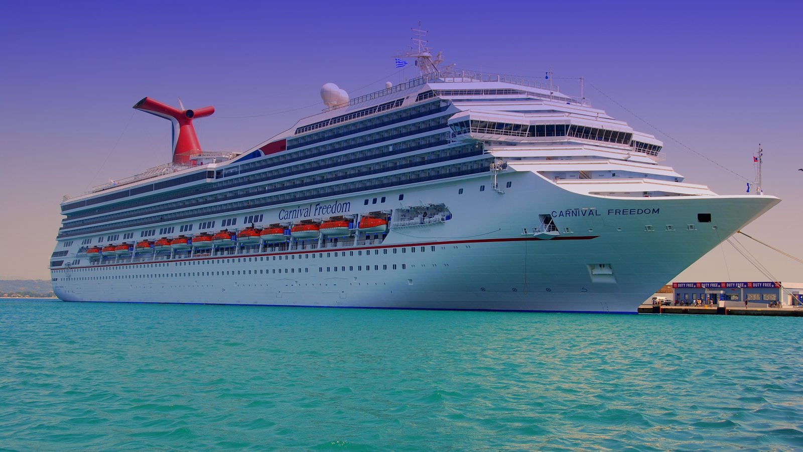 Large cruise ship at sea, the starting point for building a cruise packing list