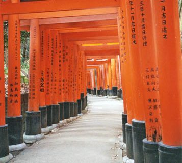 Red torii gates at Fushimi Inari Taisha, a must-see stop on any 48 hours in Kyoto itinerary