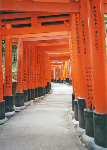 Red torii gates at Fushimi Inari Taisha, a must-see stop on any 48 hours in Kyoto itinerary