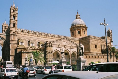 Palermo Cathedral, a landmark to visit alongside the city's food markets