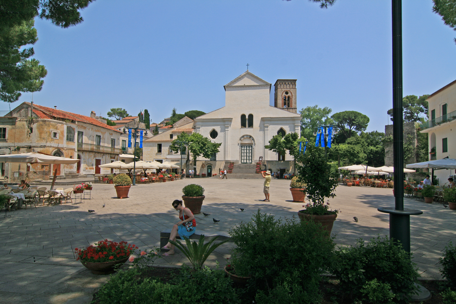 Ravello cathedral square, a hilltop stop on an Amalfi Coast travel guide
