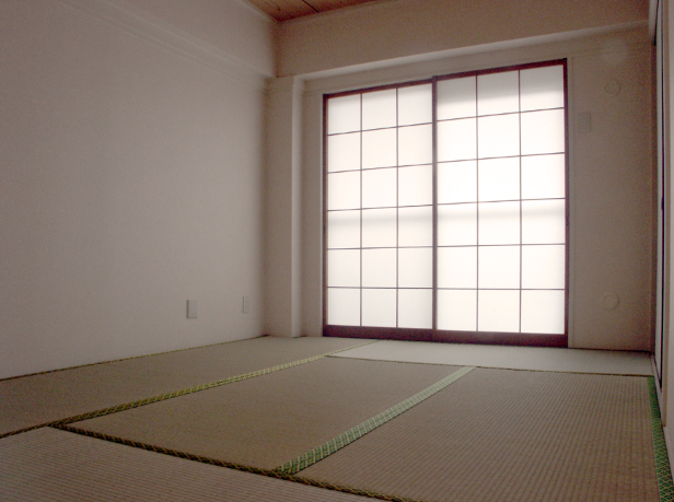 Ryokan stays in Japan traditional tatami mat guest room with low table