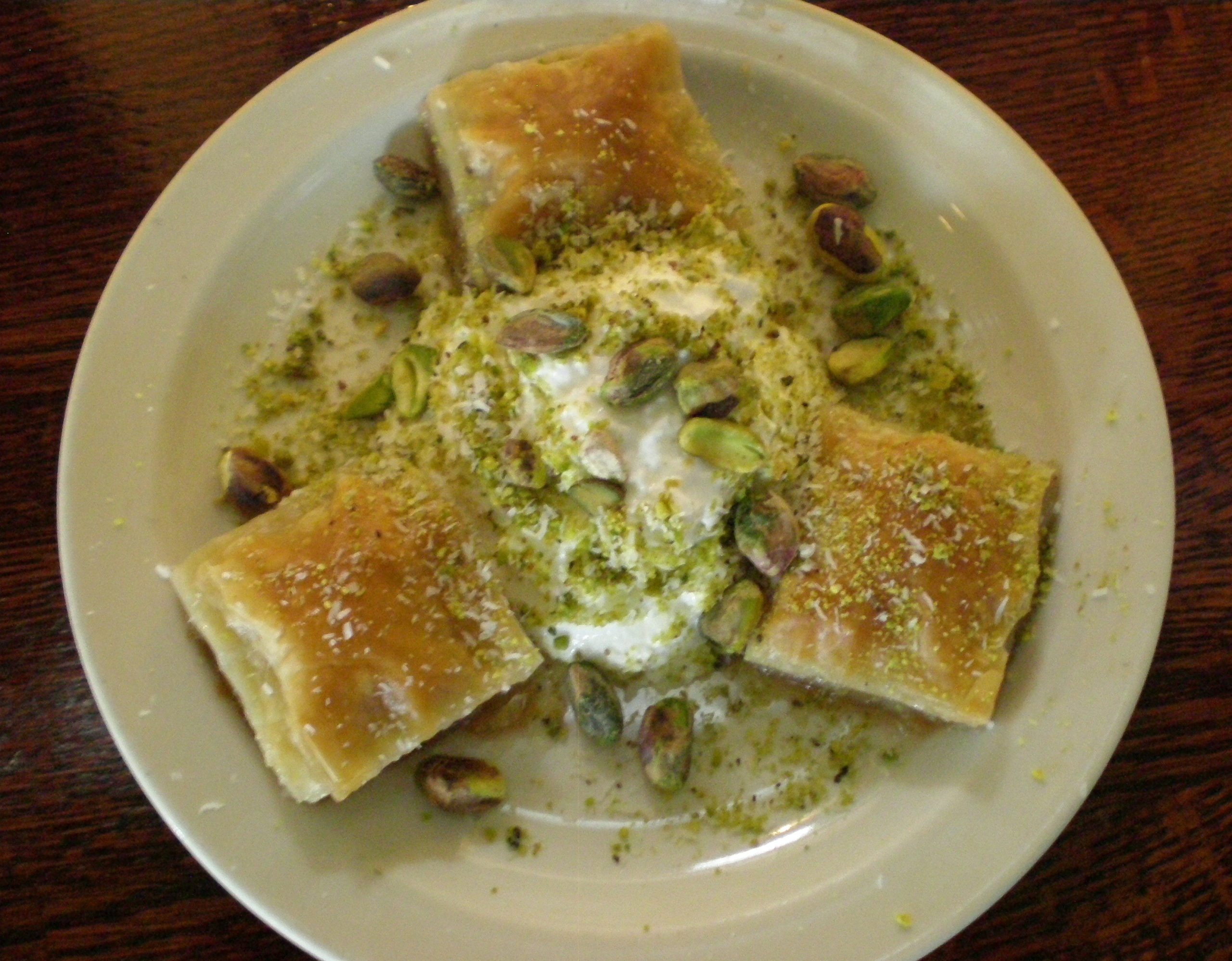 Tray of golden Turkish baklava, a classic sweet to try when deciding where to eat in Istanbul