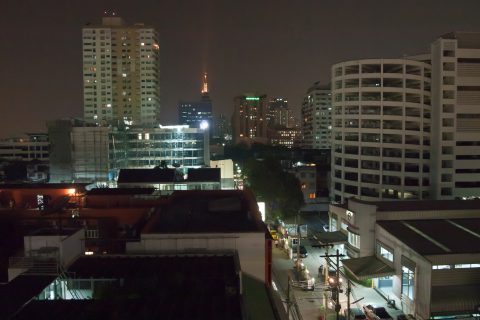 Bangkok street food scene at night, part of where to eat in Bangkok guide