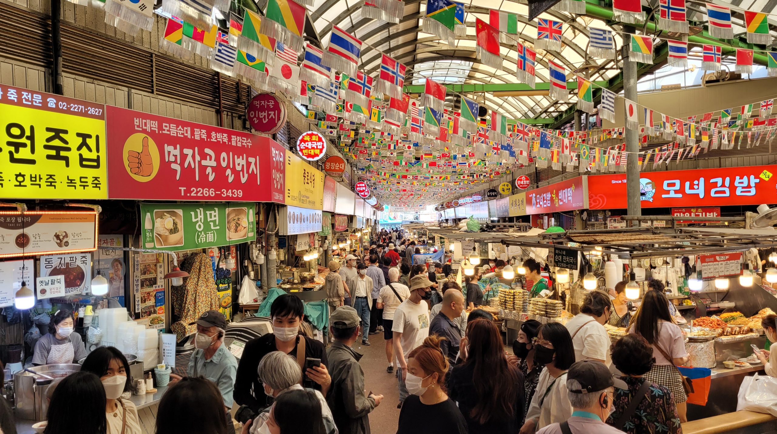 Food stalls at Gwangjang Market, a top stop for where to eat in Seoul